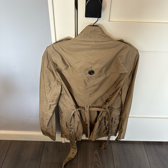 Burberry Trench Coat Waterproof in chestnut - Picture 2 of 3